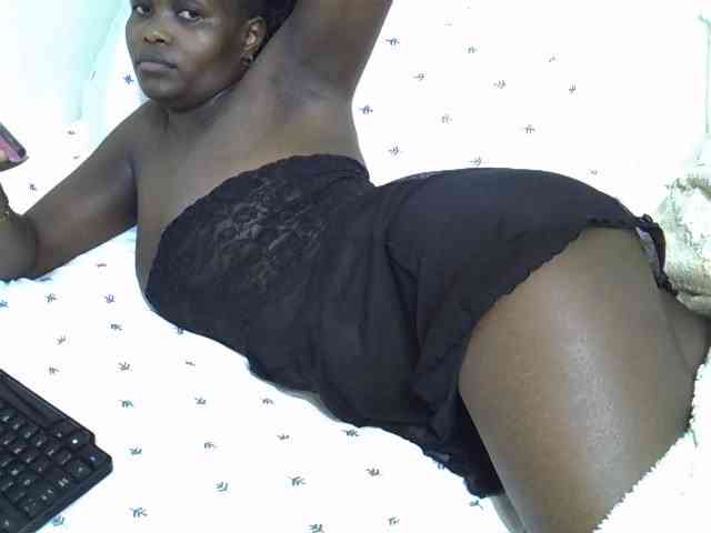 Ebonysonya2