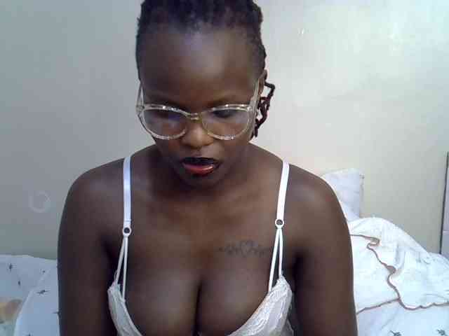 Ebonysonya2