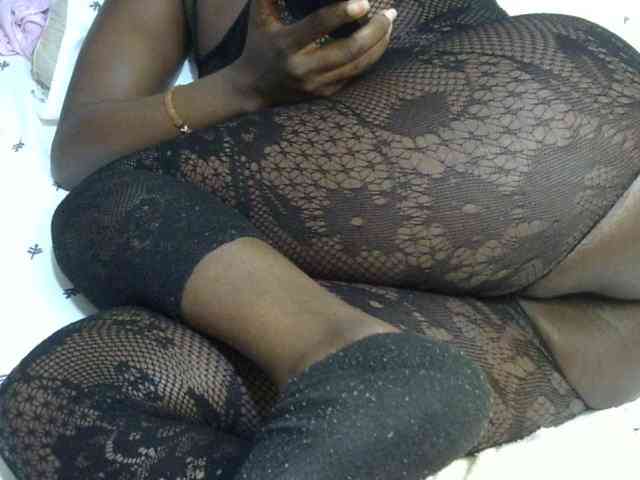 Ebonysonya2