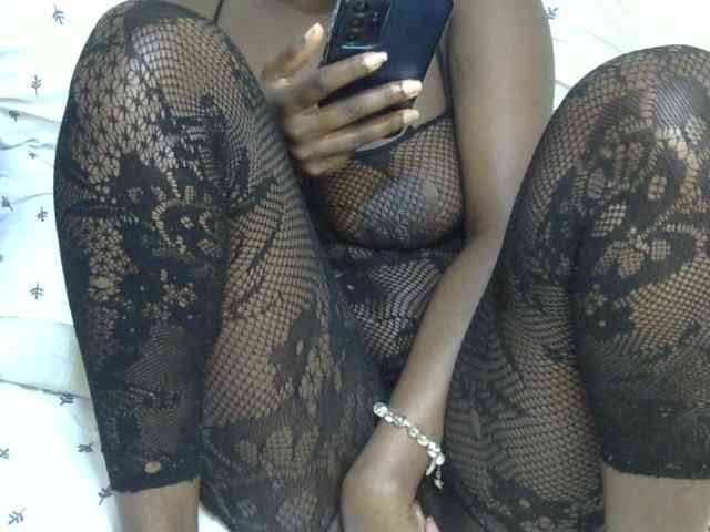Ebonysonya2