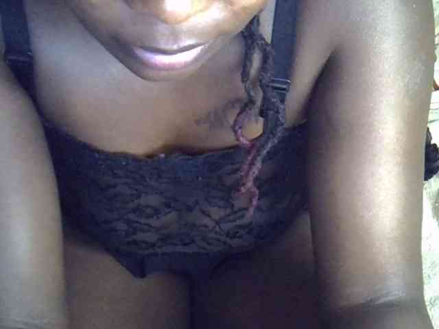 Ebonysonya2