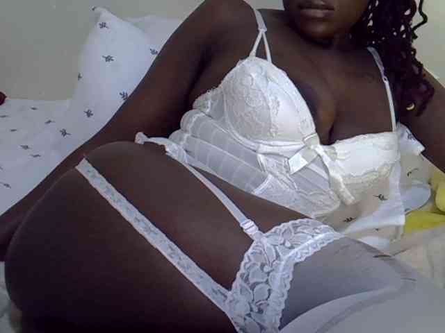 Ebonysonya2