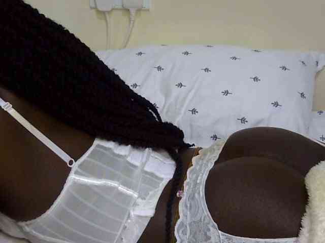 Ebonysonya2 Live Webcam on BongaCams