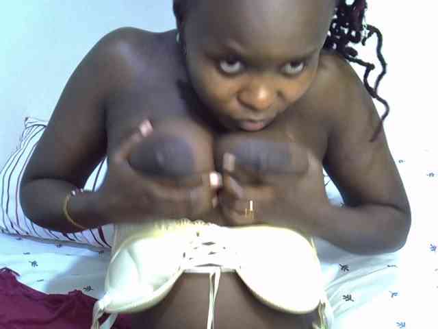 Ebonysonya2