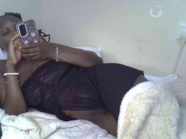 Ebonysonya2