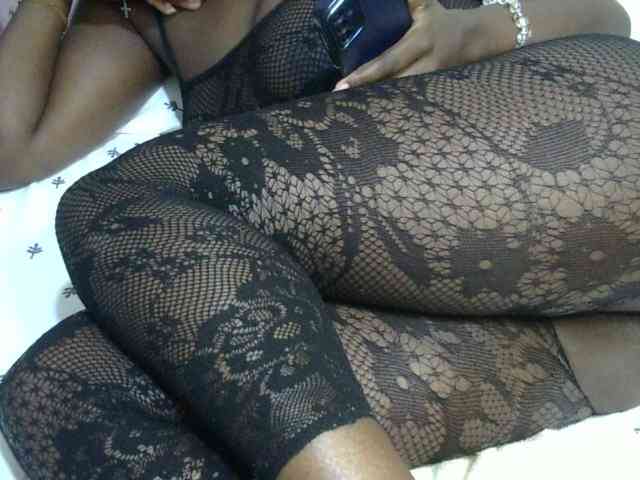 Ebonysonya2