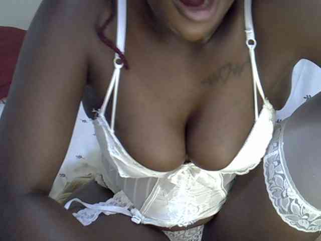 Ebonysonya2