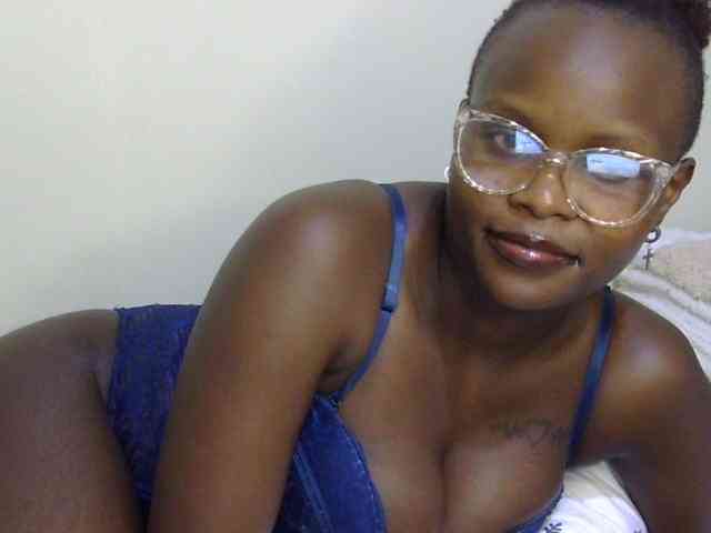 Ebonysonya2
