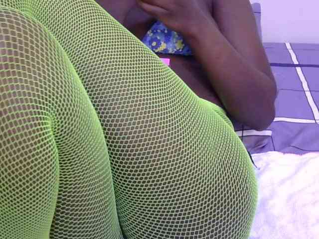 Sweetsonya2 webcam
