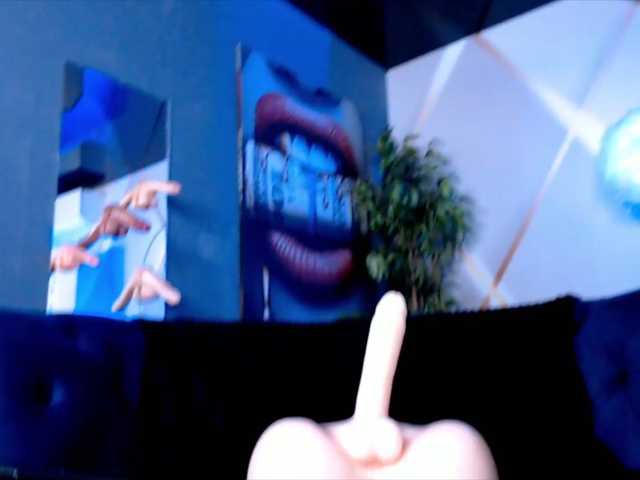 le modèle OksanaOcean est en webcam porno dans un show sur le site bongacams, il possède les tags suivants: White/Caucasian,Blonde,Shaved
