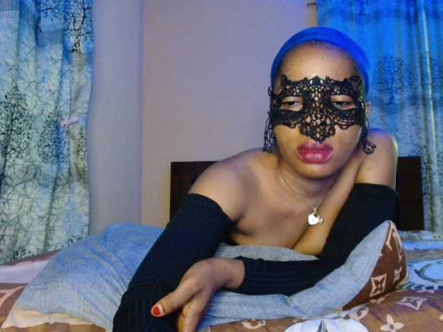 Joygiver01 live cam on BongaCams