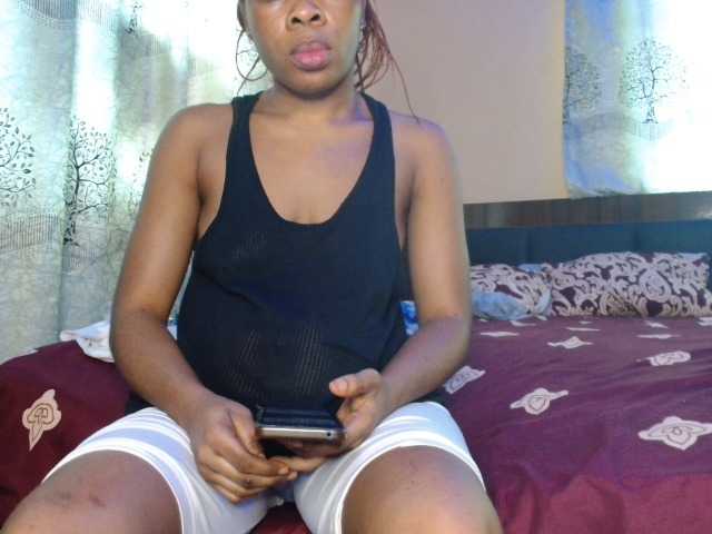 Joygiver01 live webcam show