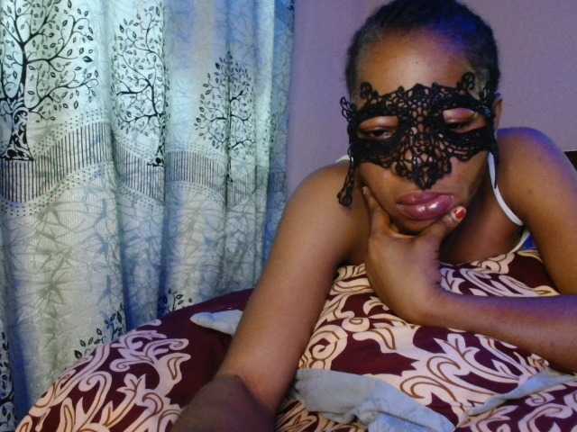 Joygiver01 live cam on BongaCams