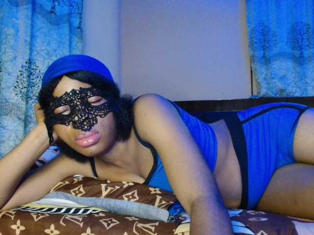 Joygiver01 live cam on BongaCams