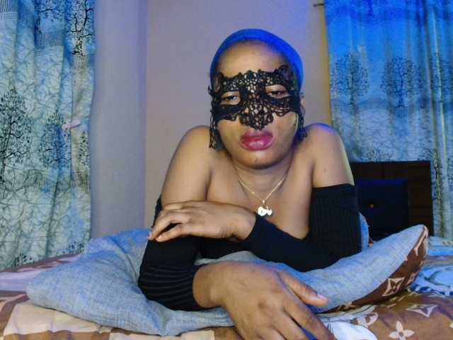 Joygiver01 live cam on BongaCams