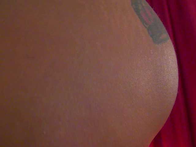 Foxxxy-MILF live cam preview