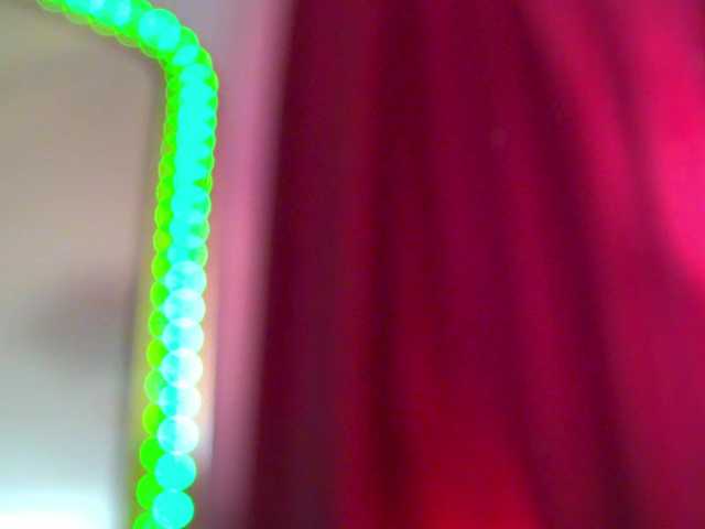 Foxxxy-MILF live cam on BongaCams