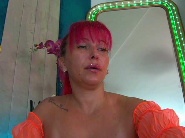 Foxxxy-MILF