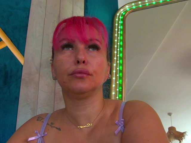 Foxxxy-MILF