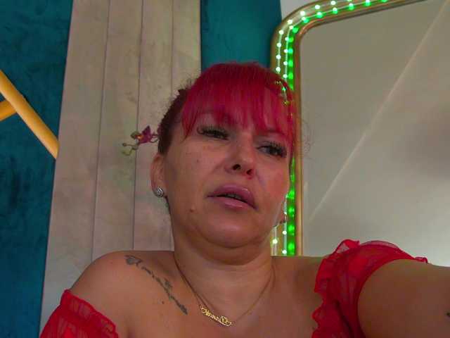 Foxxxy-MILF