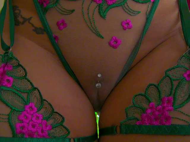 Foxxxy-MILF