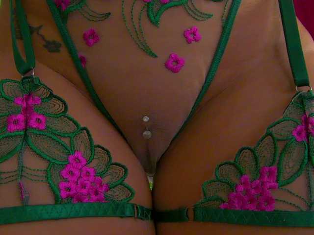 Foxxxy-MILF
