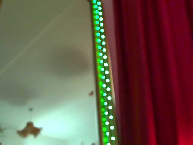 Foxxxy-MILF's BongaCams show and profile