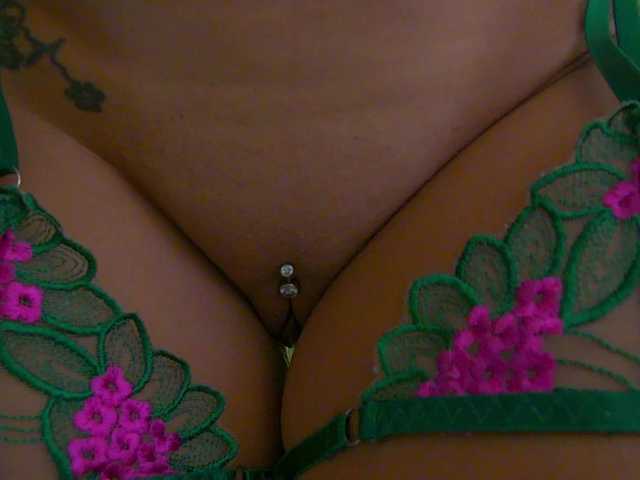 Foxxxy-MILF