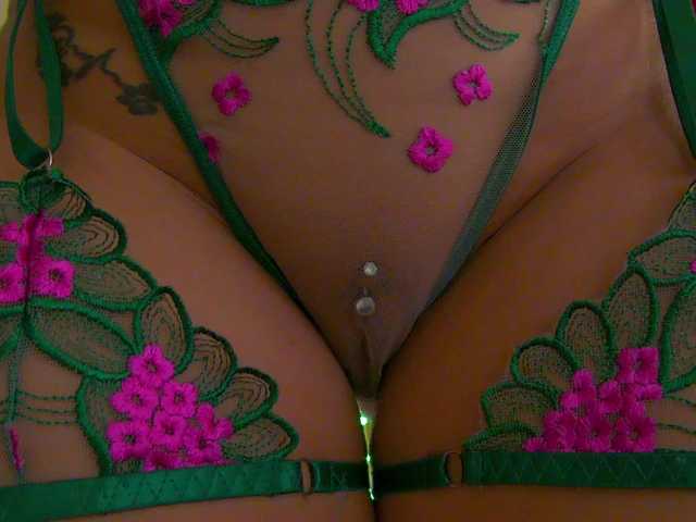 Foxxxy-MILF