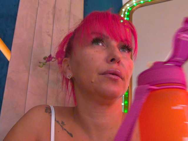 Foxxxy-MILF