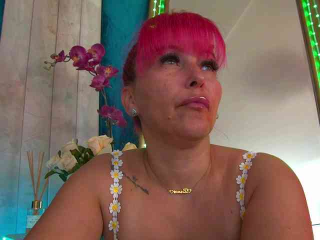 Foxxxy-MILF