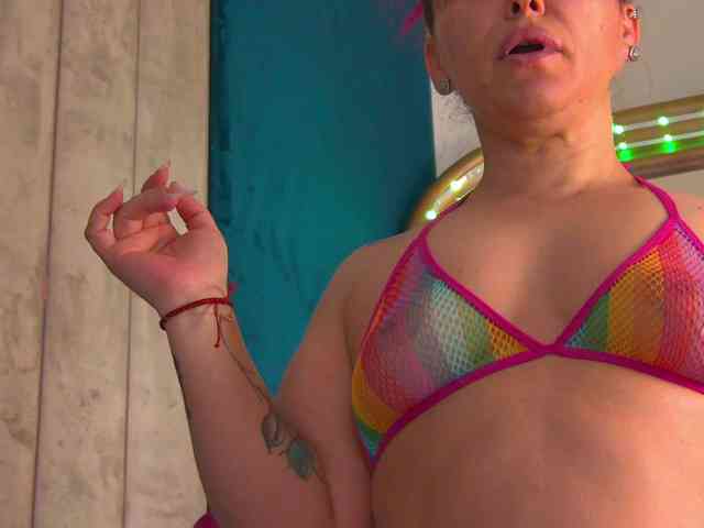 Foxxxy-MILF webcam