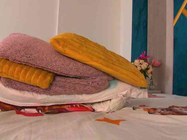 Foxxxy-MILF webcam