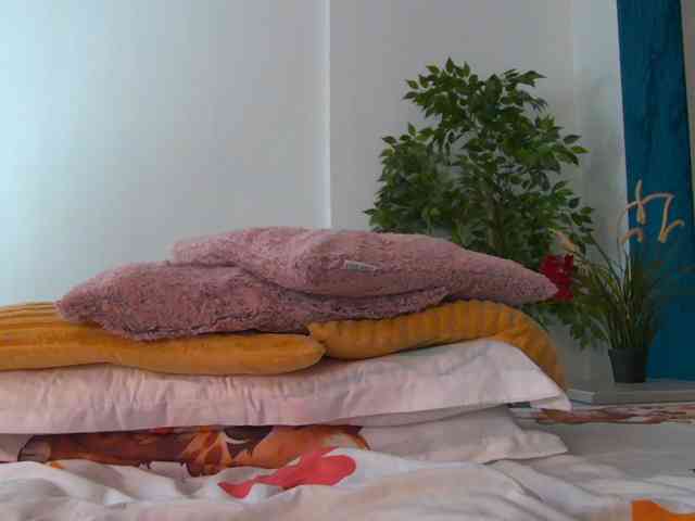 Foxxxy-MILF webcam