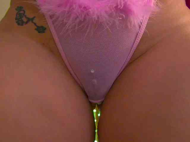 Model: Foxxxy-MILF