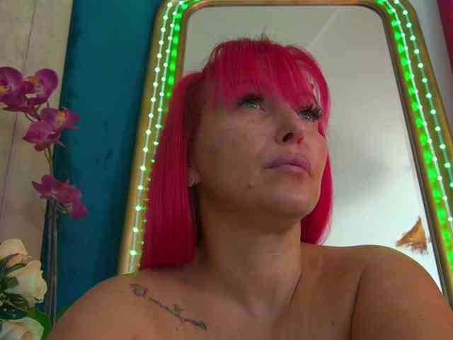 Foxxxy-MILF