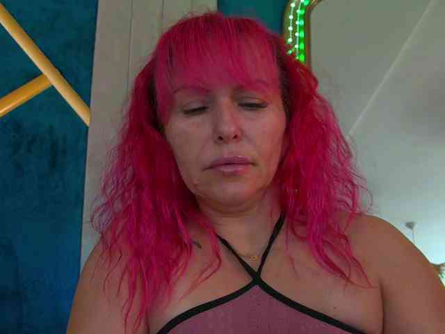 Foxxxy-MILF webcam