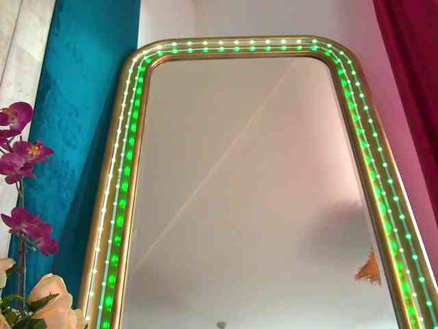 Foxxxy-MILF webcam