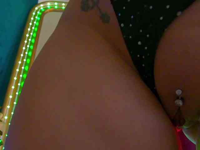 Foxxxy-MILF