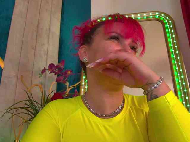Foxxxy-MILF