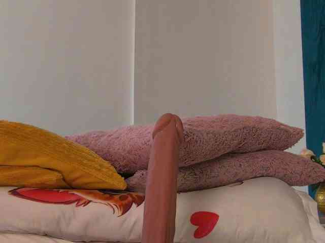 Foxxxy-MILF webcam