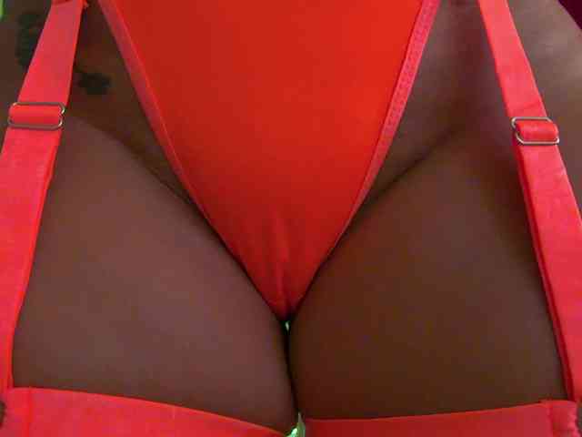 Foxxxy-MILF webcam
