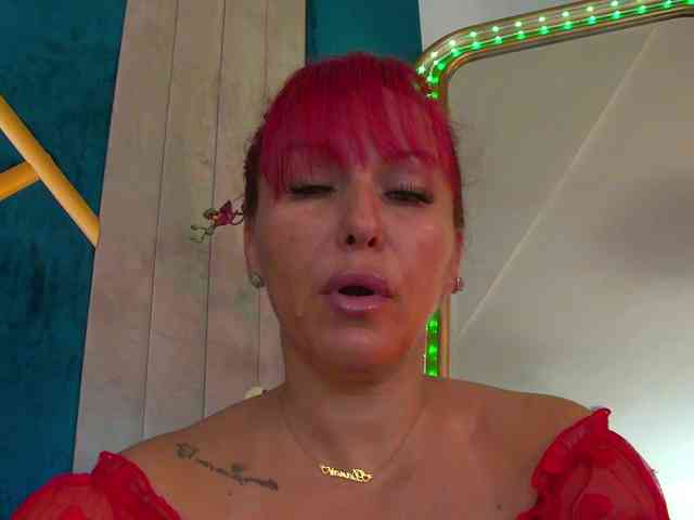 Foxxxy-MILF webcam