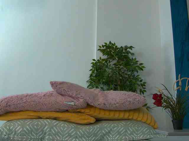 Model: Foxxxy-MILF