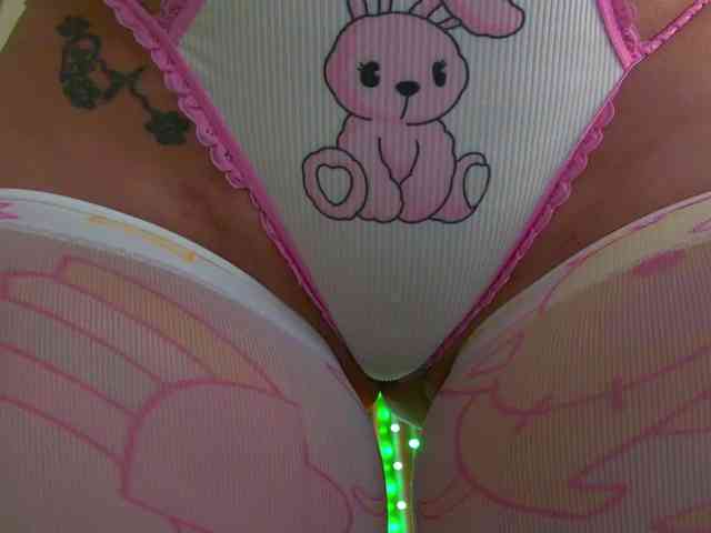 Foxxxy-MILF webcam