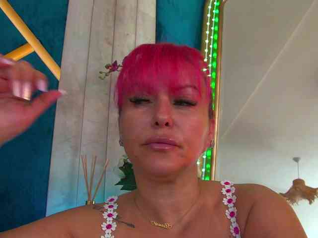 Model: Foxxxy-MILF