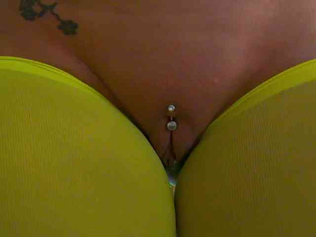 Model: Foxxxy-MILF