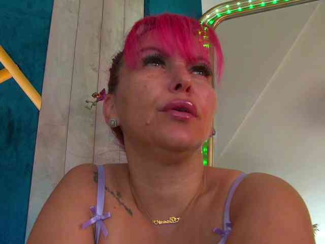 Foxxxy-MILF