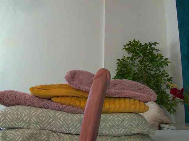 Foxxxy-MILF webcam