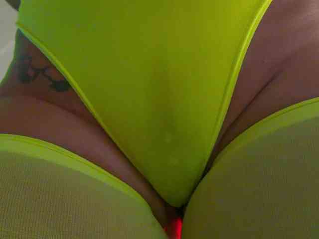 Foxxxy-MILF webcam